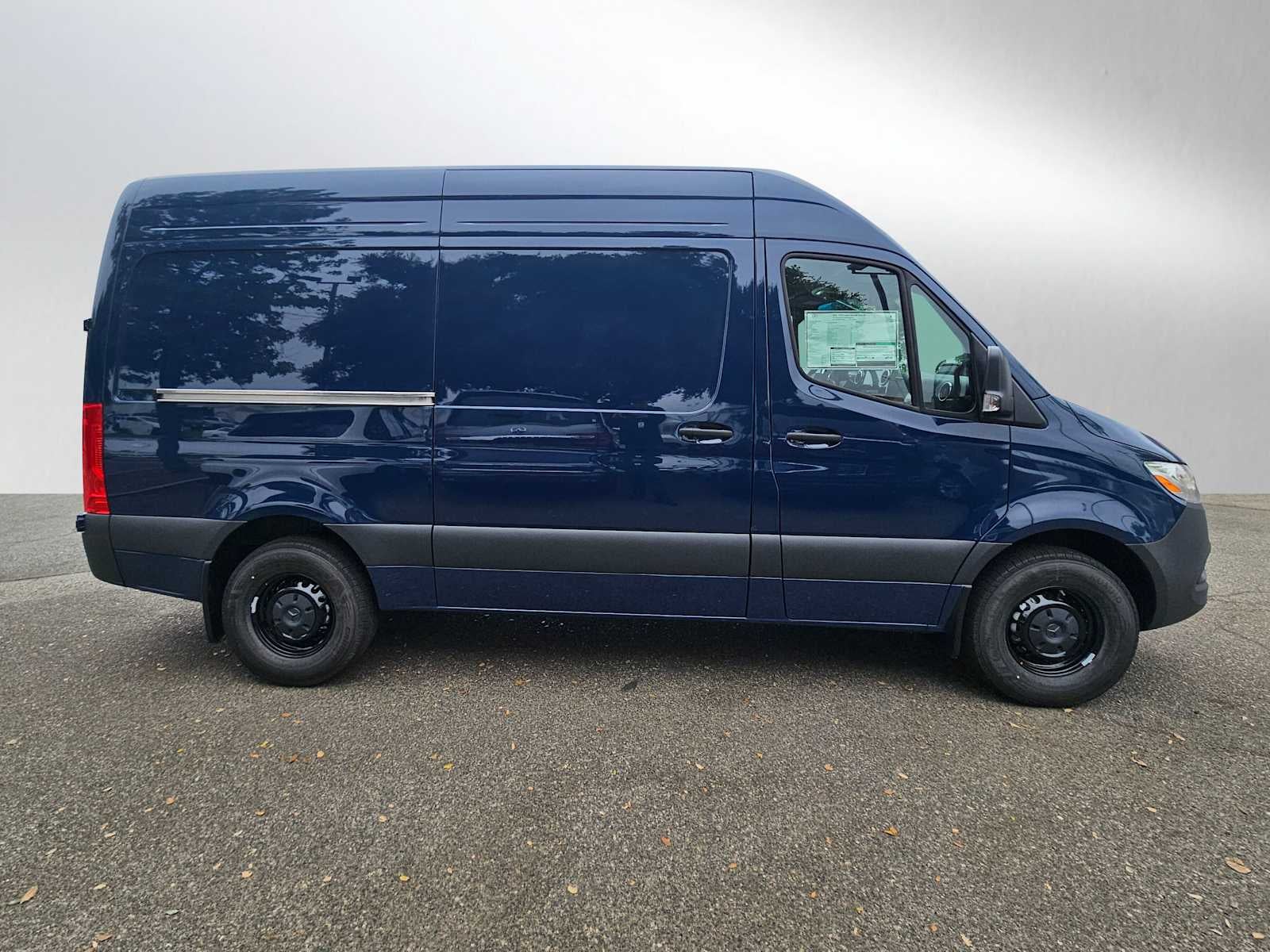 2025 Mercedes-Benz Sprinter Cargo Van 2500 Standard Roof I4 Diesel 144 RWD