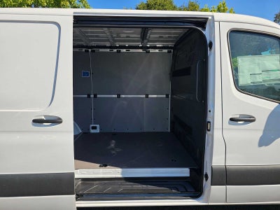 2026 Mercedes-Benz Sprinter 2500 Standard Roof I4 Diesel 144 RWD