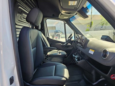 2026 Mercedes-Benz Sprinter 2500 Standard Roof I4 Diesel 144 RWD