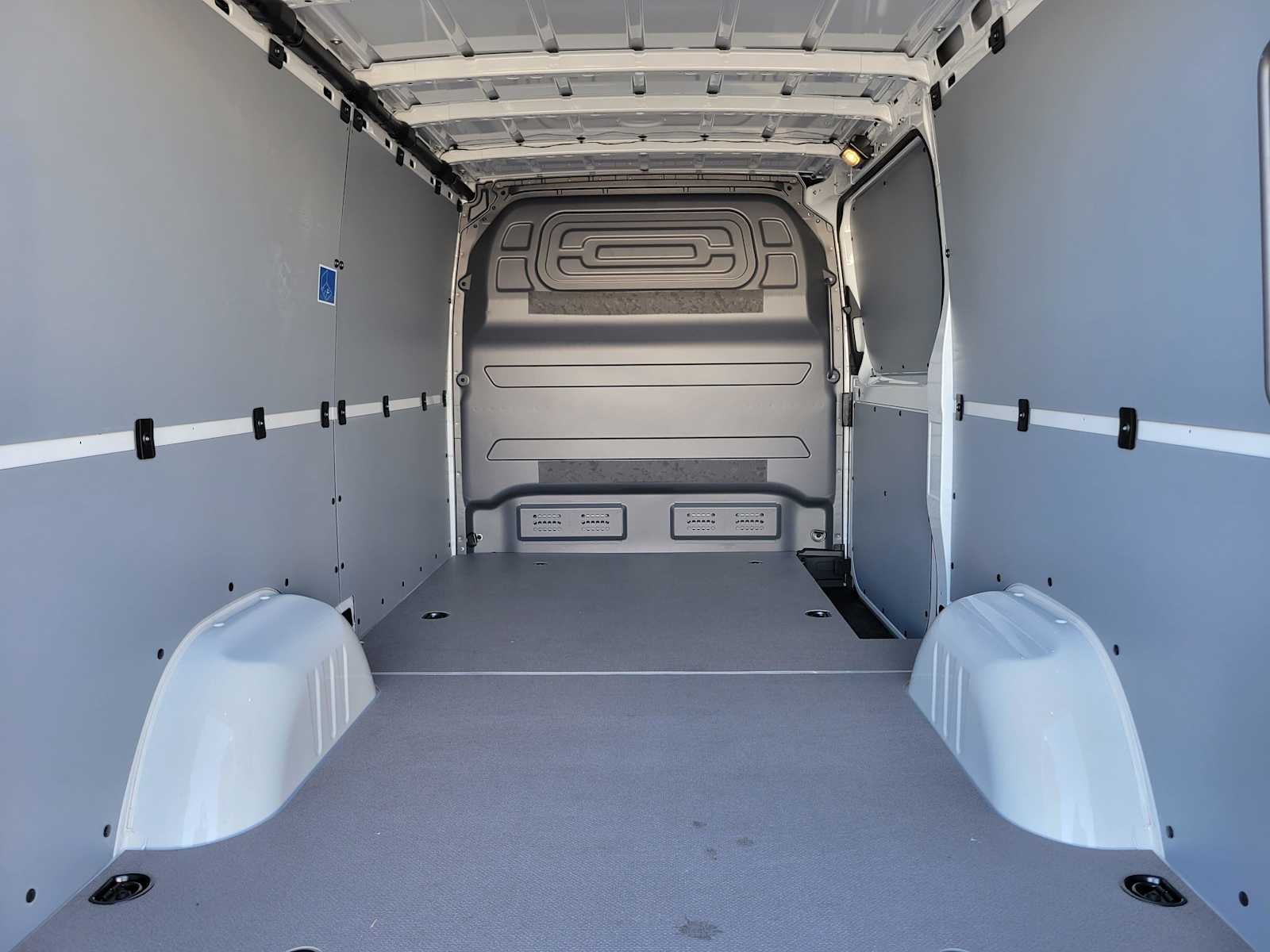 2026 Mercedes-Benz Sprinter Cargo 2500 Standard Roof I4 Diesel 144 RWD