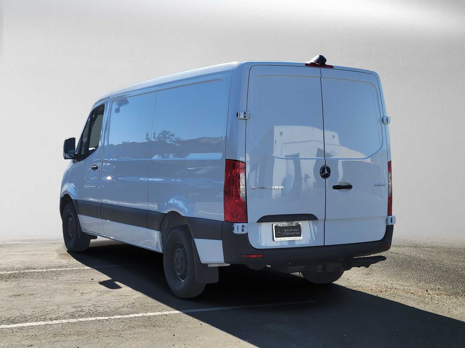 2026 Mercedes-Benz Sprinter Cargo 2500 Standard Roof I4 Diesel 144 RWD