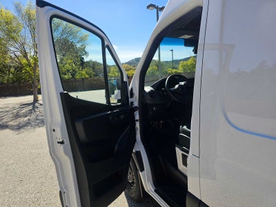 2026 Mercedes-Benz Sprinter 2500 Standard Roof I4 Diesel 144 RWD