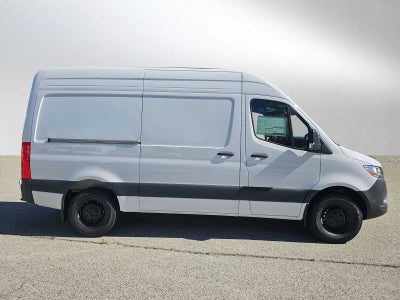 2026 Mercedes-Benz Sprinter 2500 Standard Roof I4 Diesel 144 RWD
