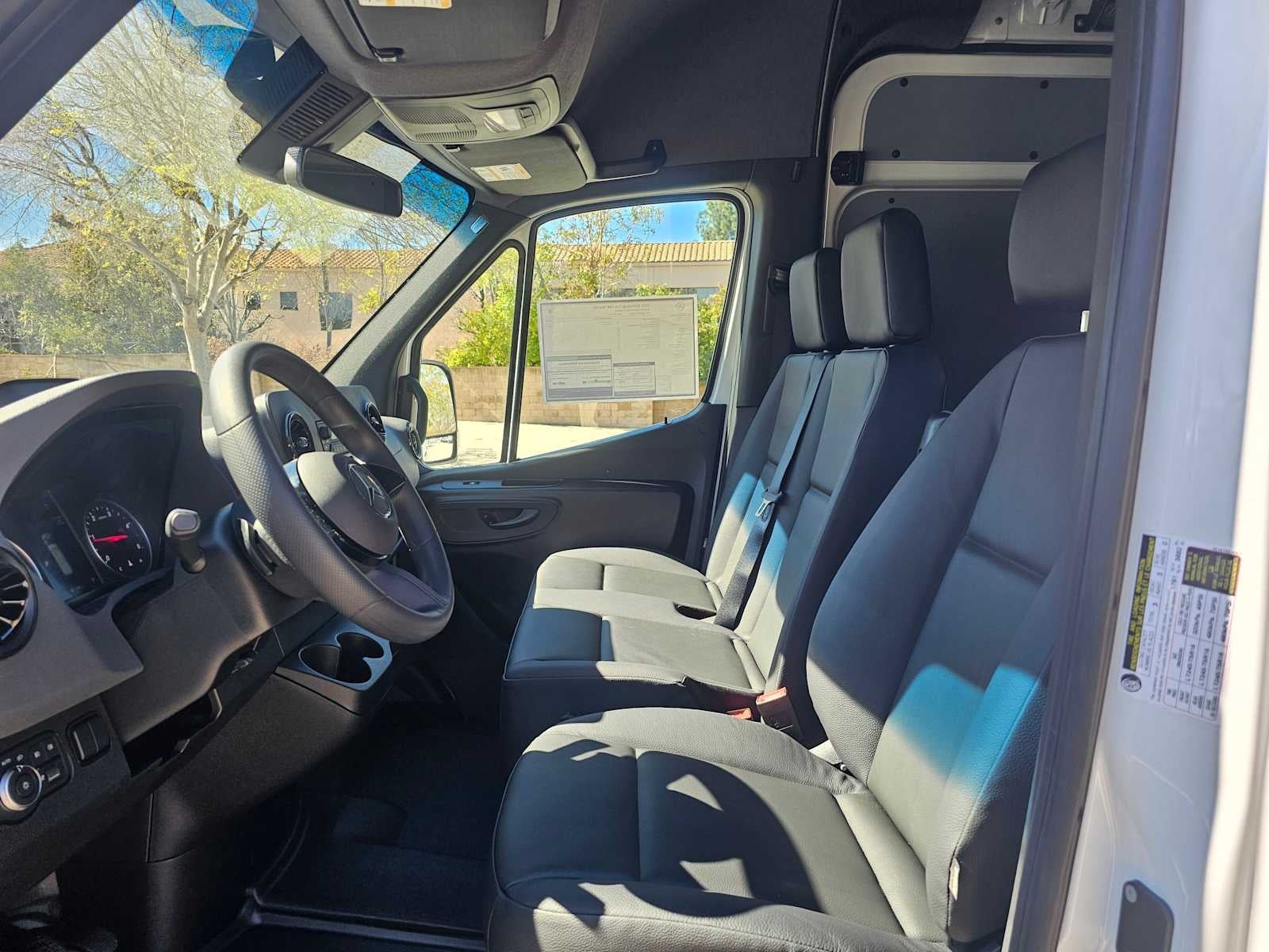 2026 Mercedes-Benz Sprinter 2500 Standard Roof I4 Diesel 144 RWD