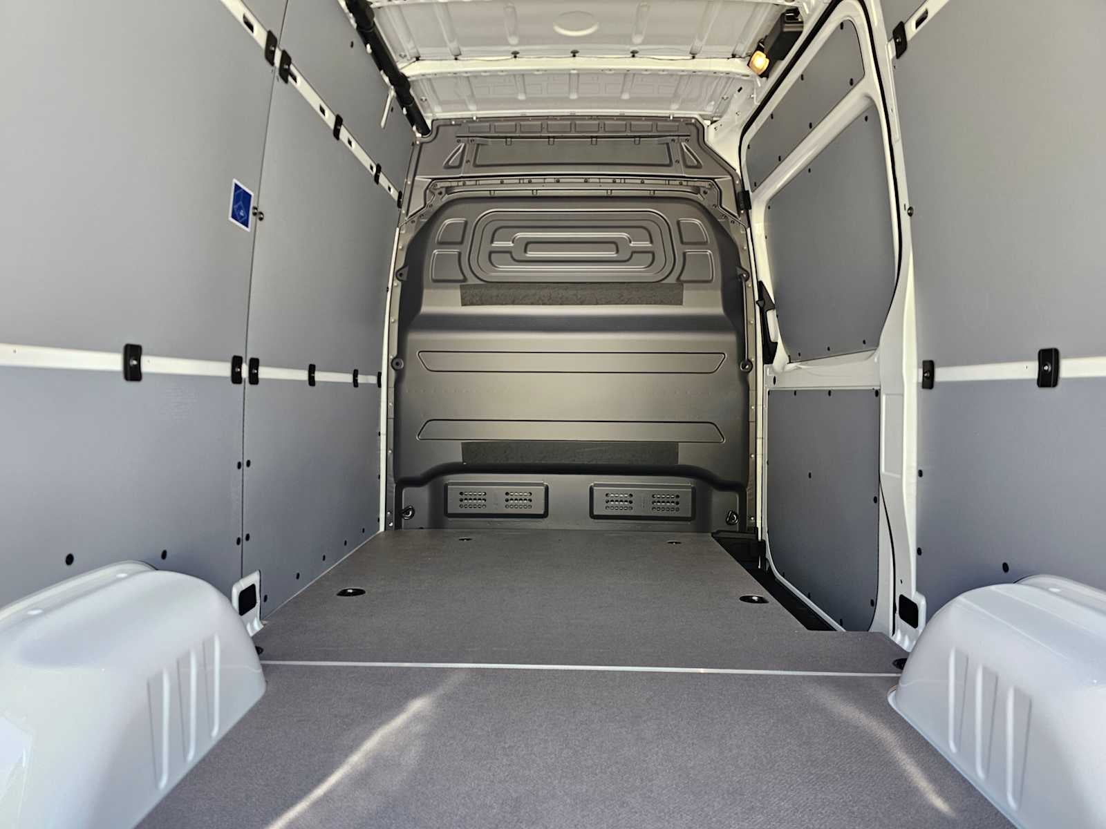 2026 Mercedes-Benz Sprinter 2500 Standard Roof I4 Diesel 144 RWD