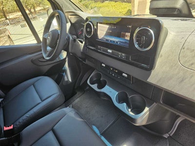 2026 Mercedes-Benz Sprinter 2500 Standard Roof I4 Diesel 144 RWD
