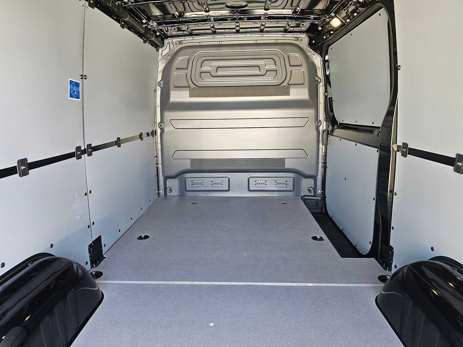 2026 Mercedes-Benz Sprinter 2500 Standard Roof I4 Diesel 144 RWD