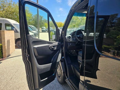 2026 Mercedes-Benz Sprinter 2500 Standard Roof I4 Diesel 144 RWD
