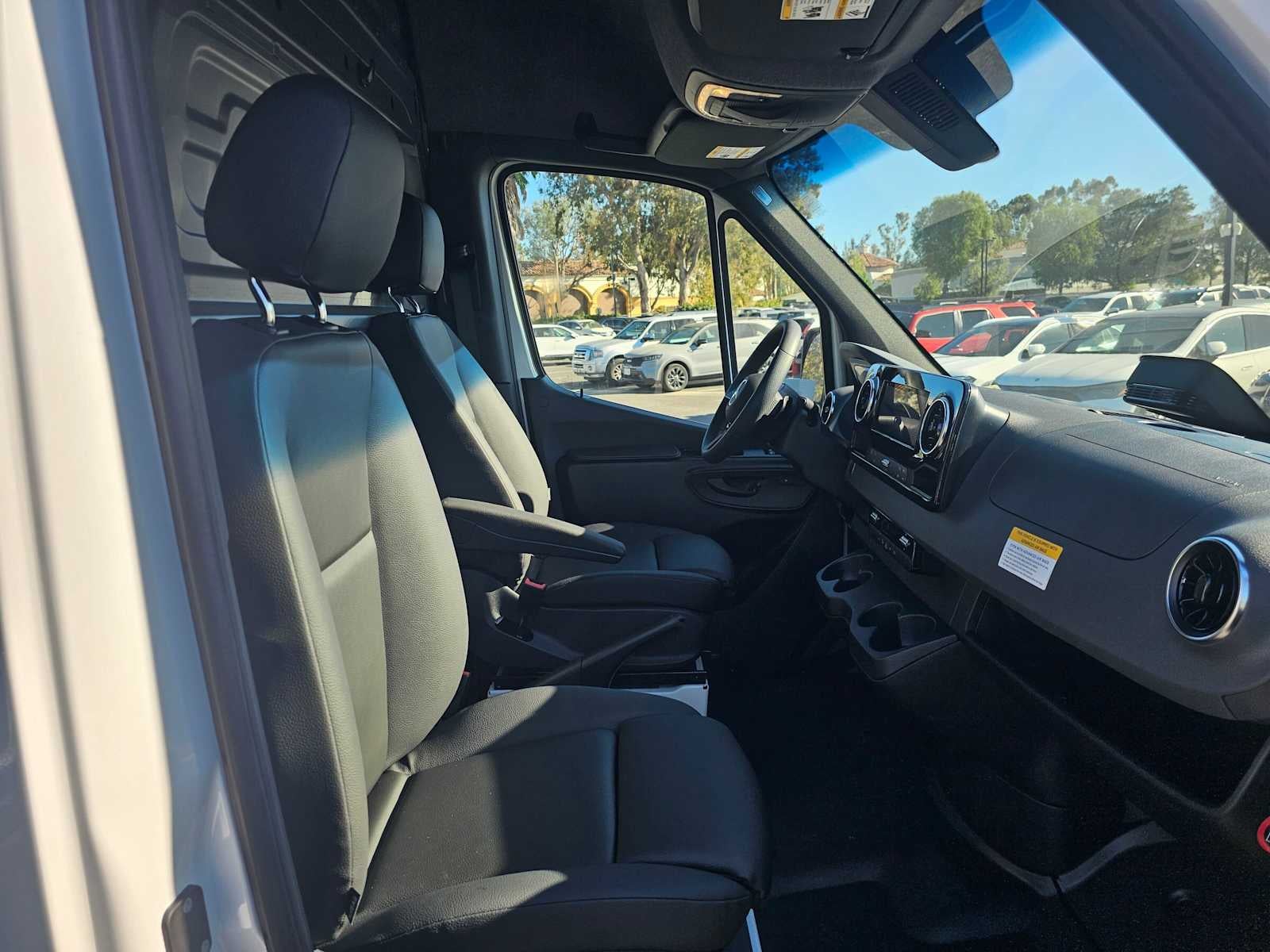 2026 Mercedes-Benz Sprinter Cargo 2500 Standard Roof I4 Diesel 144 RWD