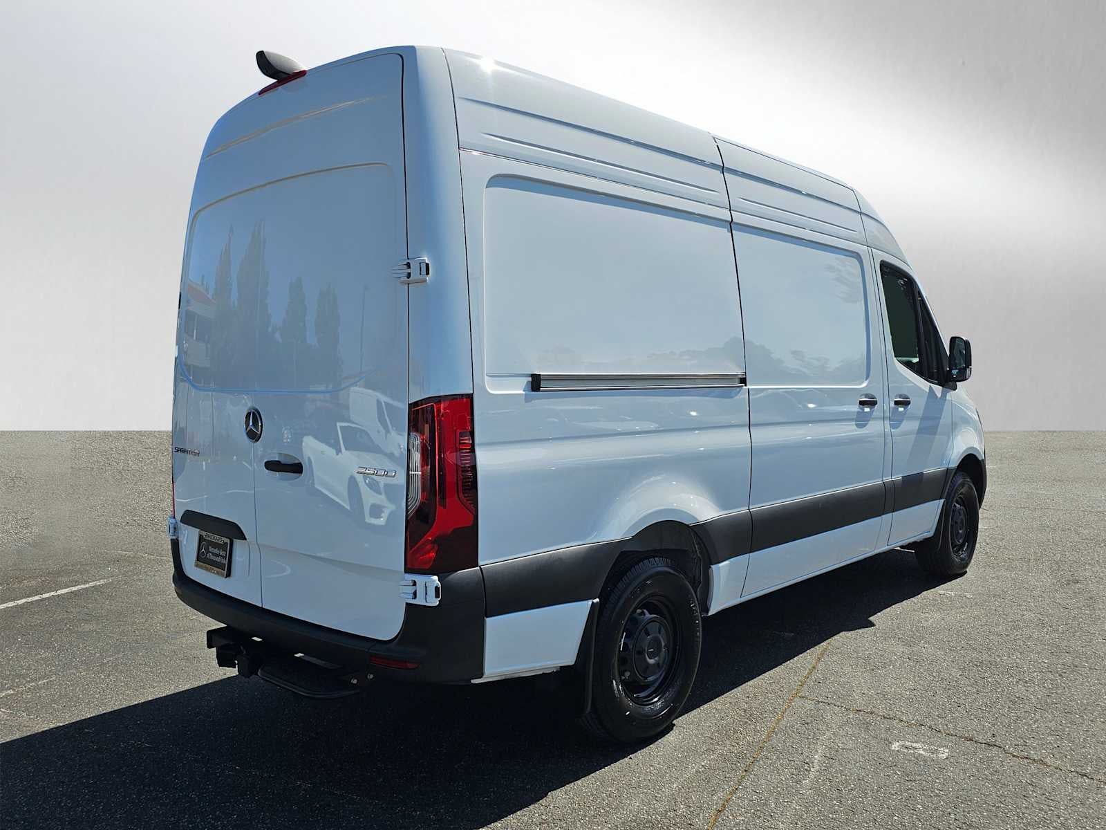2025 Mercedes-Benz Sprinter Cargo Van 2500 Standard Roof I4 Diesel HO 144 RWD