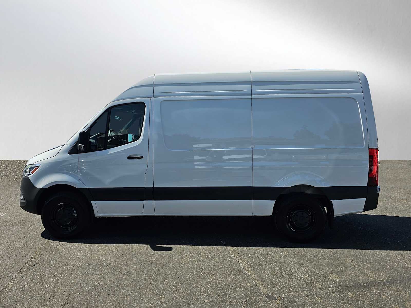 2025 Mercedes-Benz Sprinter Cargo Van 2500 Standard Roof I4 Diesel HO 144 RWD