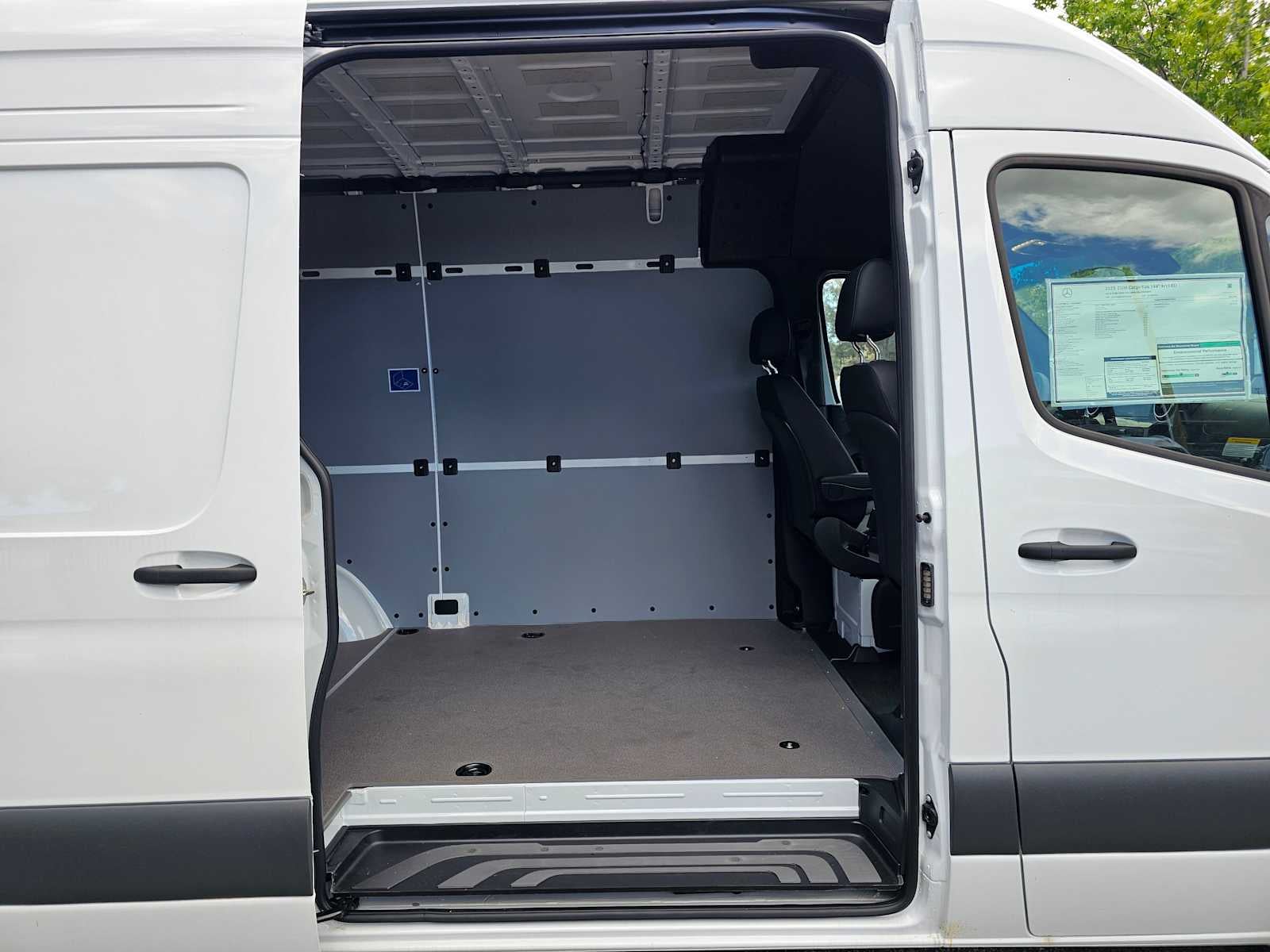 2025 Mercedes-Benz Sprinter Cargo Van 2500 Standard Roof I4 Diesel HO 144 RWD