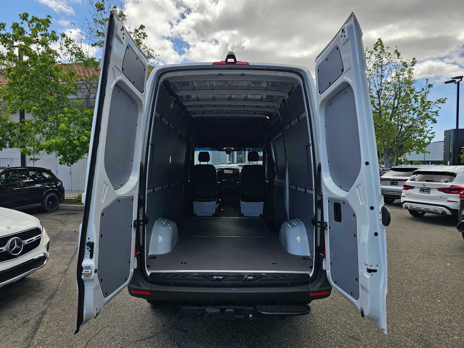 2025 Mercedes-Benz Sprinter Cargo Van 2500 Standard Roof I4 Diesel HO 144 RWD