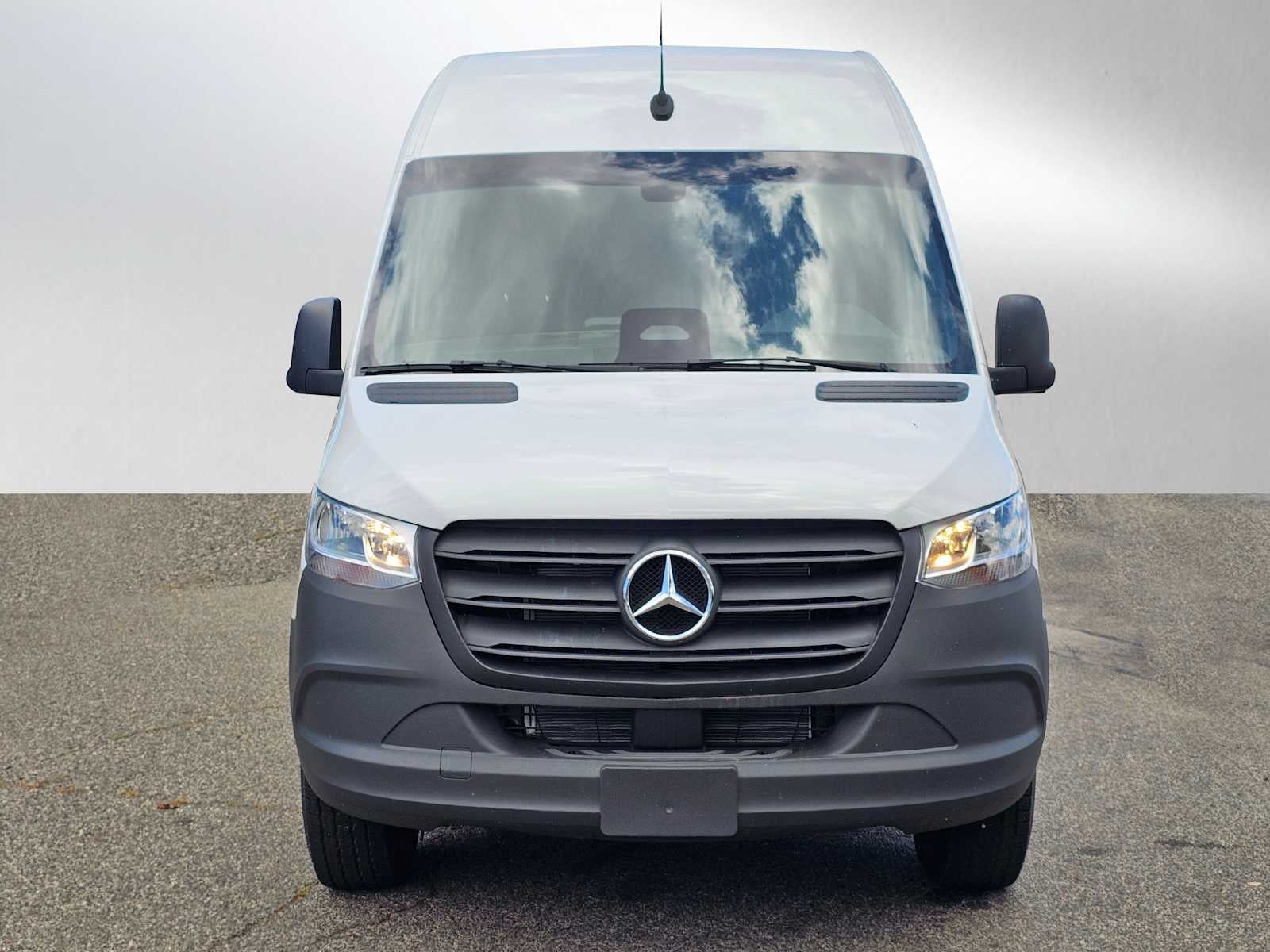 2025 Mercedes-Benz Sprinter Cargo Van 2500 Standard Roof I4 Diesel HO 144 RWD