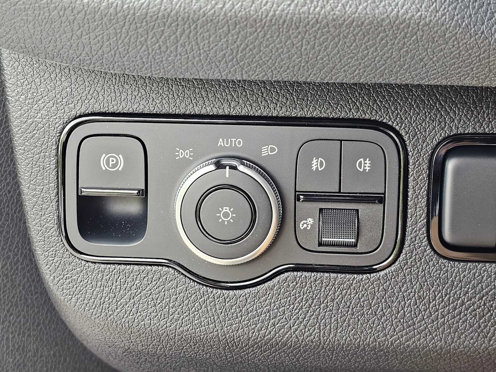 2026 Mercedes-Benz Sprinter 2500 Standard Roof I4 Diesel HO 144 RWD