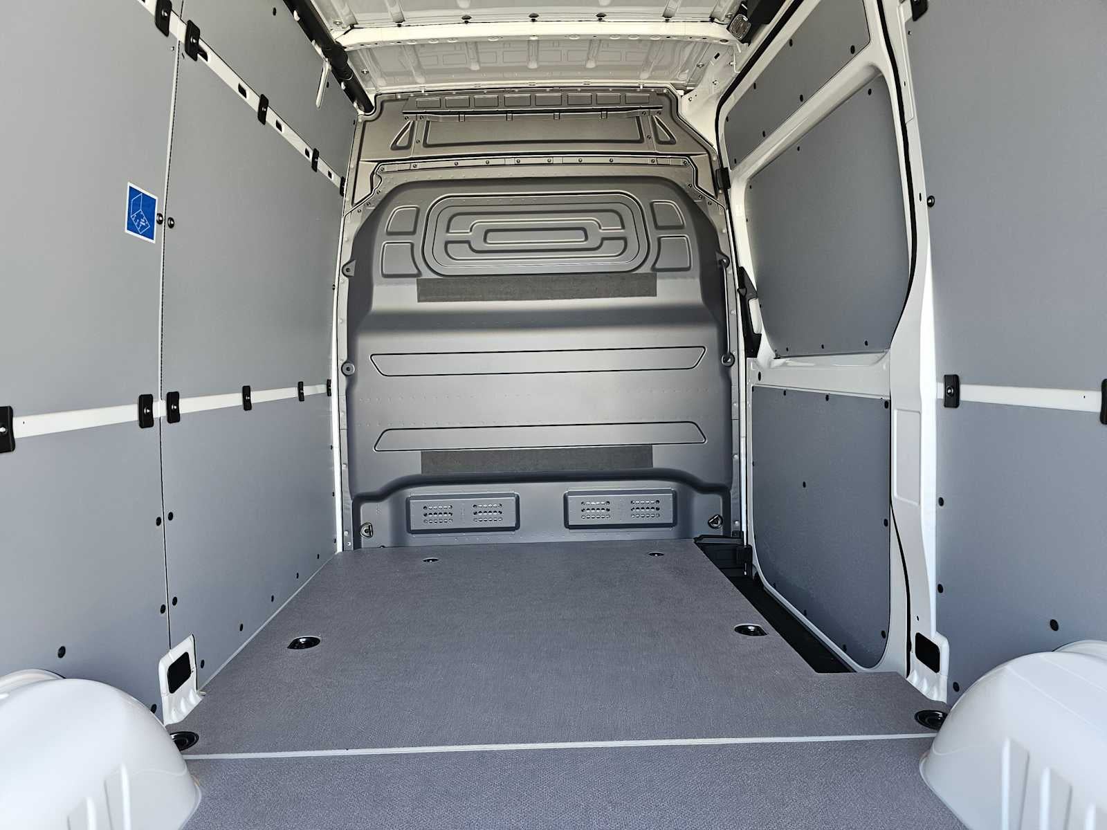 2026 Mercedes-Benz Sprinter 2500 Standard Roof I4 Diesel HO 144 RWD