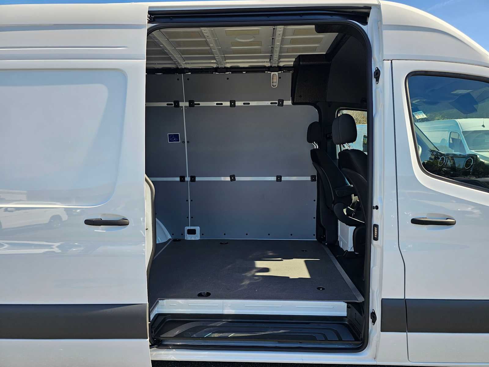 2025 Mercedes-Benz Sprinter Cargo Van 2500 Standard Roof I4 Diesel HO 144 RWD