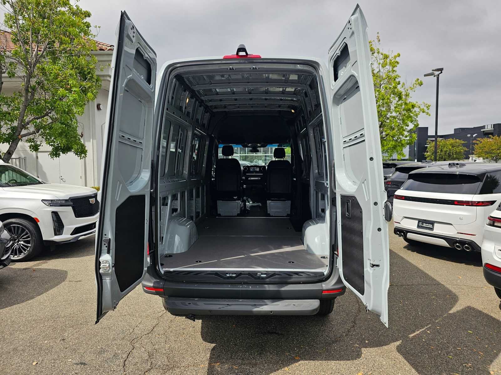 2025 Mercedes-Benz Sprinter Cargo Van 2500 Standard Roof I4 Diesel HO 144 AWD