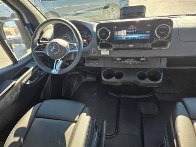 2026 Mercedes-Benz Sprinter 2500 Standard Roof I4 Diesel HO 144 AWD