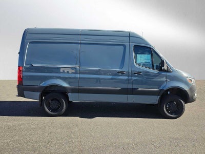 2026 Mercedes-Benz Sprinter 2500 Standard Roof I4 Diesel HO 144 AWD