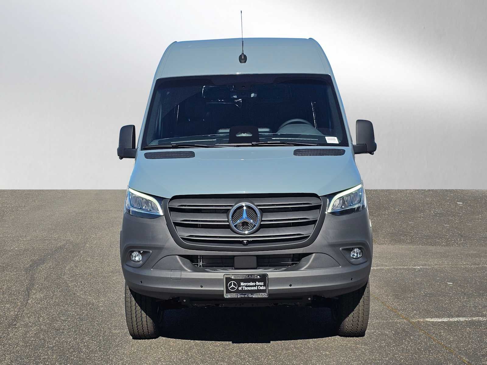 2026 Mercedes-Benz Sprinter 2500 Standard Roof I4 Diesel HO 144 AWD
