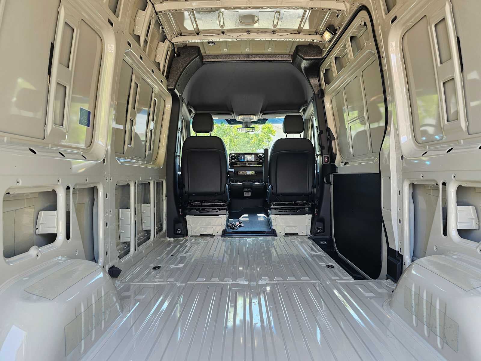 2025 Mercedes-Benz Sprinter Cargo Van 2500 Standard Roof I4 Diesel HO 144 AWD