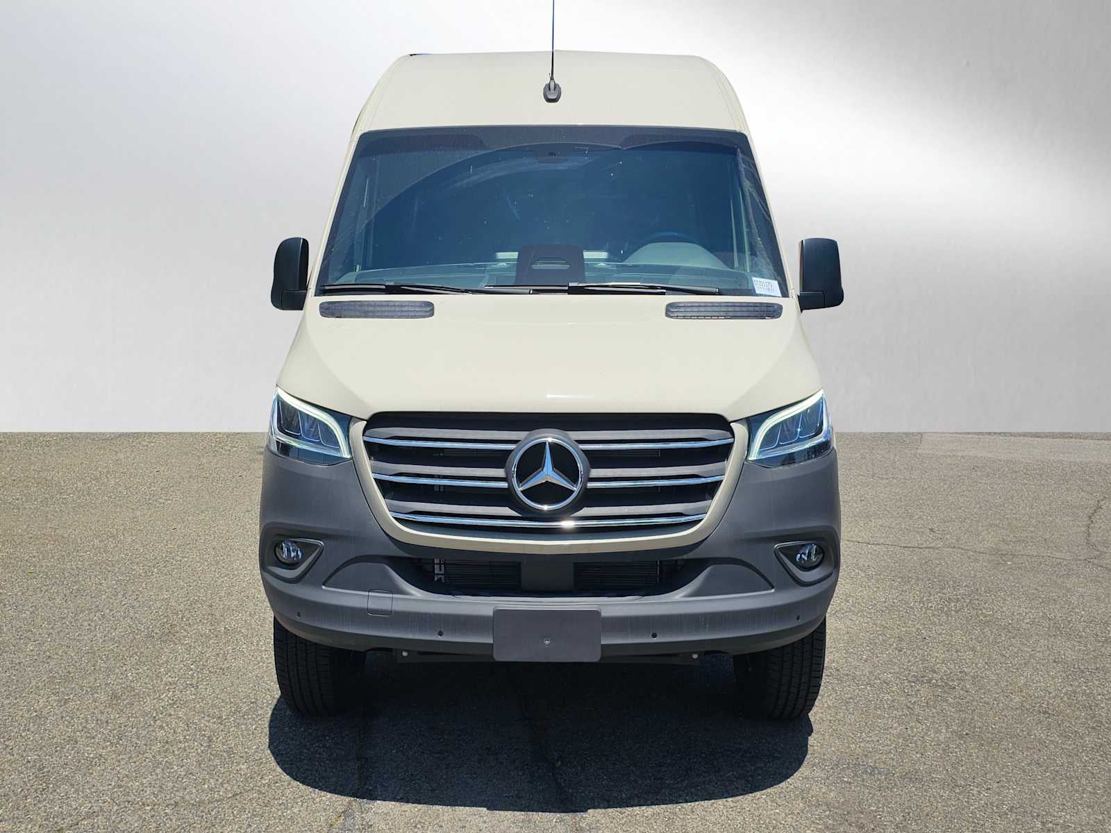 2025 Mercedes-Benz Sprinter Cargo Van 2500 Standard Roof I4 Diesel HO 144 AWD