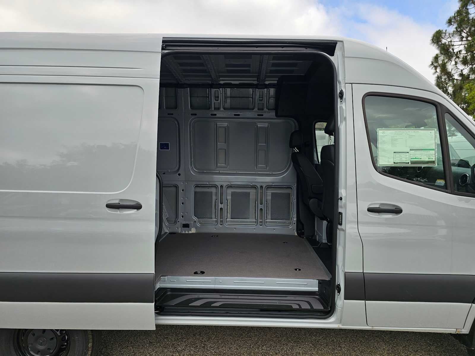2025 Mercedes-Benz Sprinter Cargo Van 2500 Standard Roof I4 Diesel HO 144 AWD