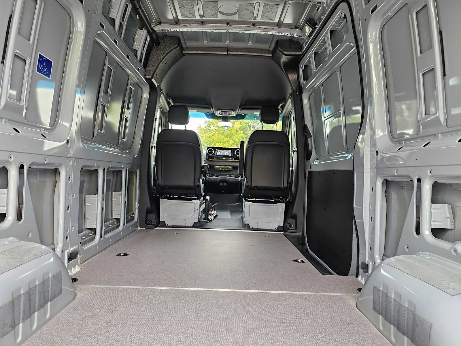 2025 Mercedes-Benz Sprinter Cargo Van 2500 Standard Roof I4 Diesel HO 144 AWD