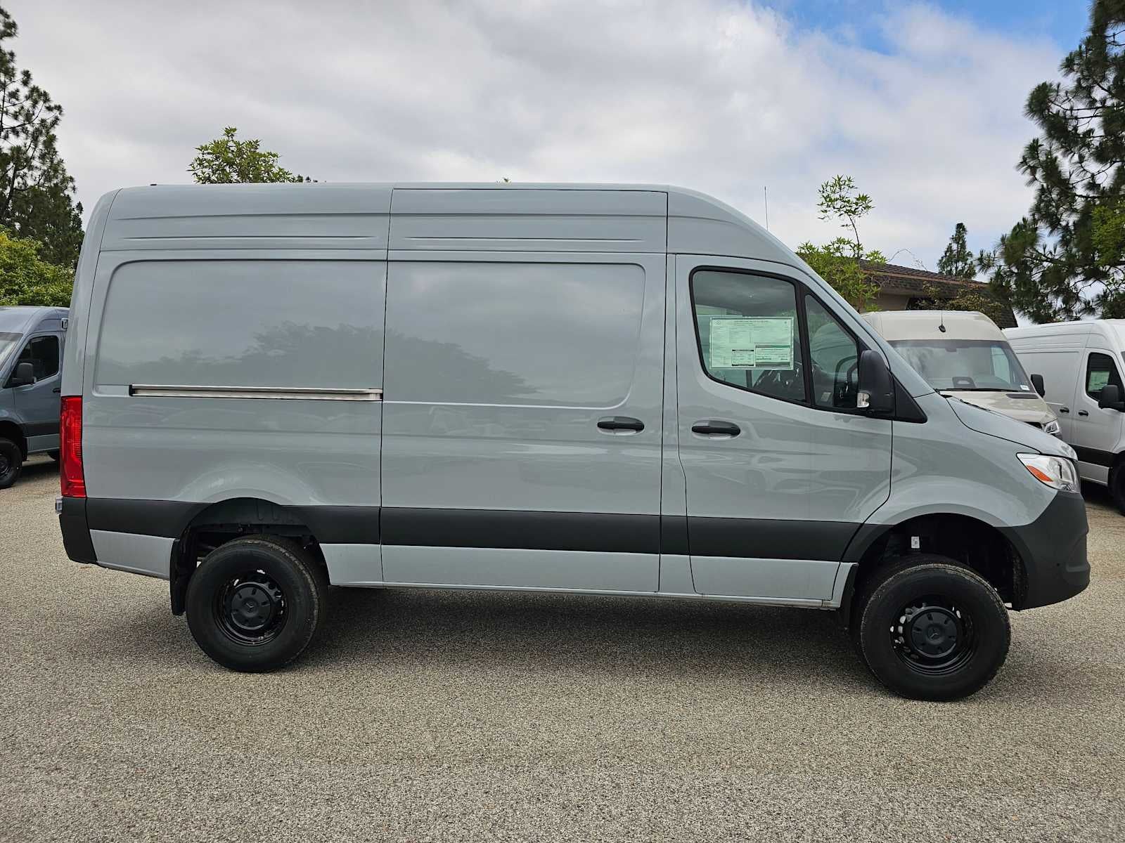 2025 Mercedes-Benz Sprinter Cargo Van 2500 Standard Roof I4 Diesel HO 144 AWD