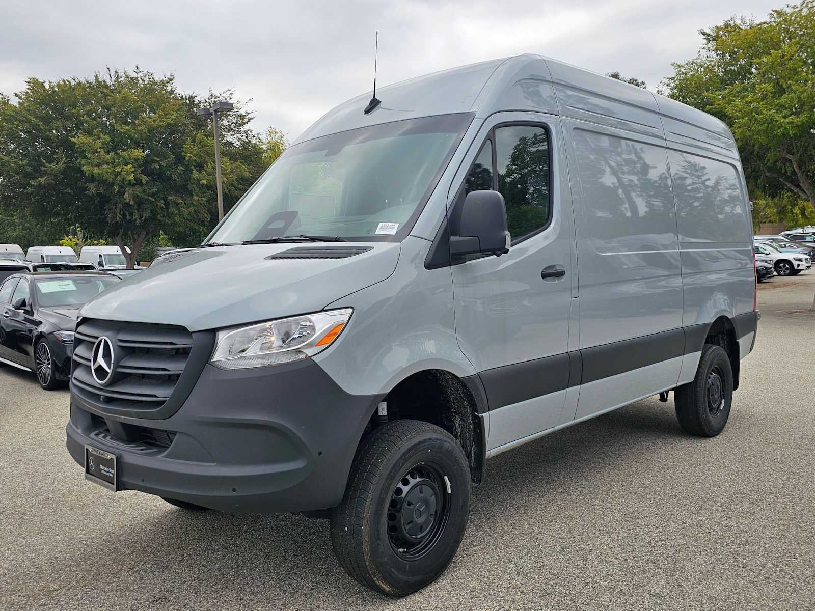 2025 Mercedes-Benz Sprinter Cargo Van 2500 Standard Roof I4 Diesel HO 144 AWD