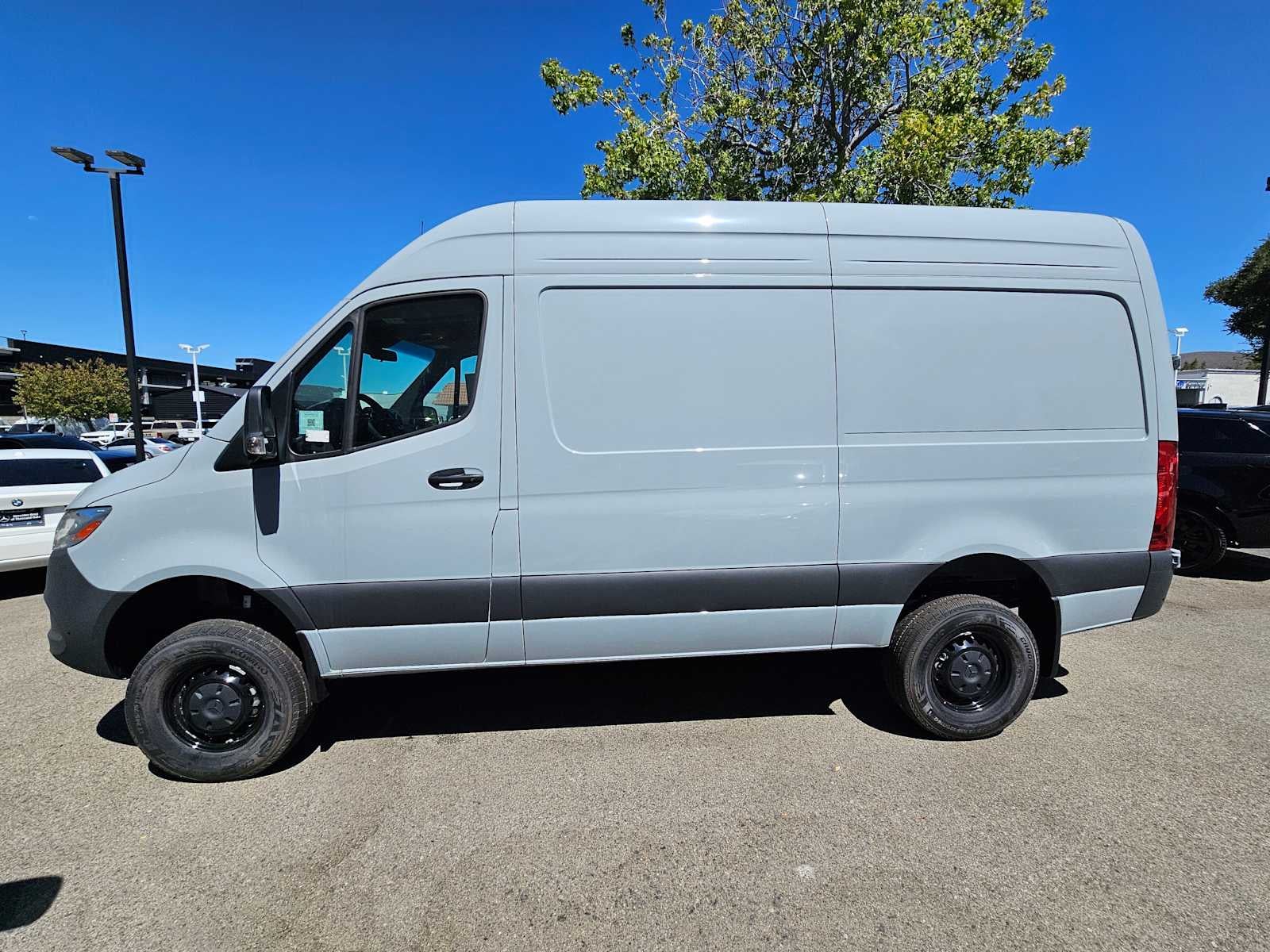 2025 Mercedes-Benz Sprinter Cargo Van 2500 Standard Roof I4 Diesel HO 144 AWD