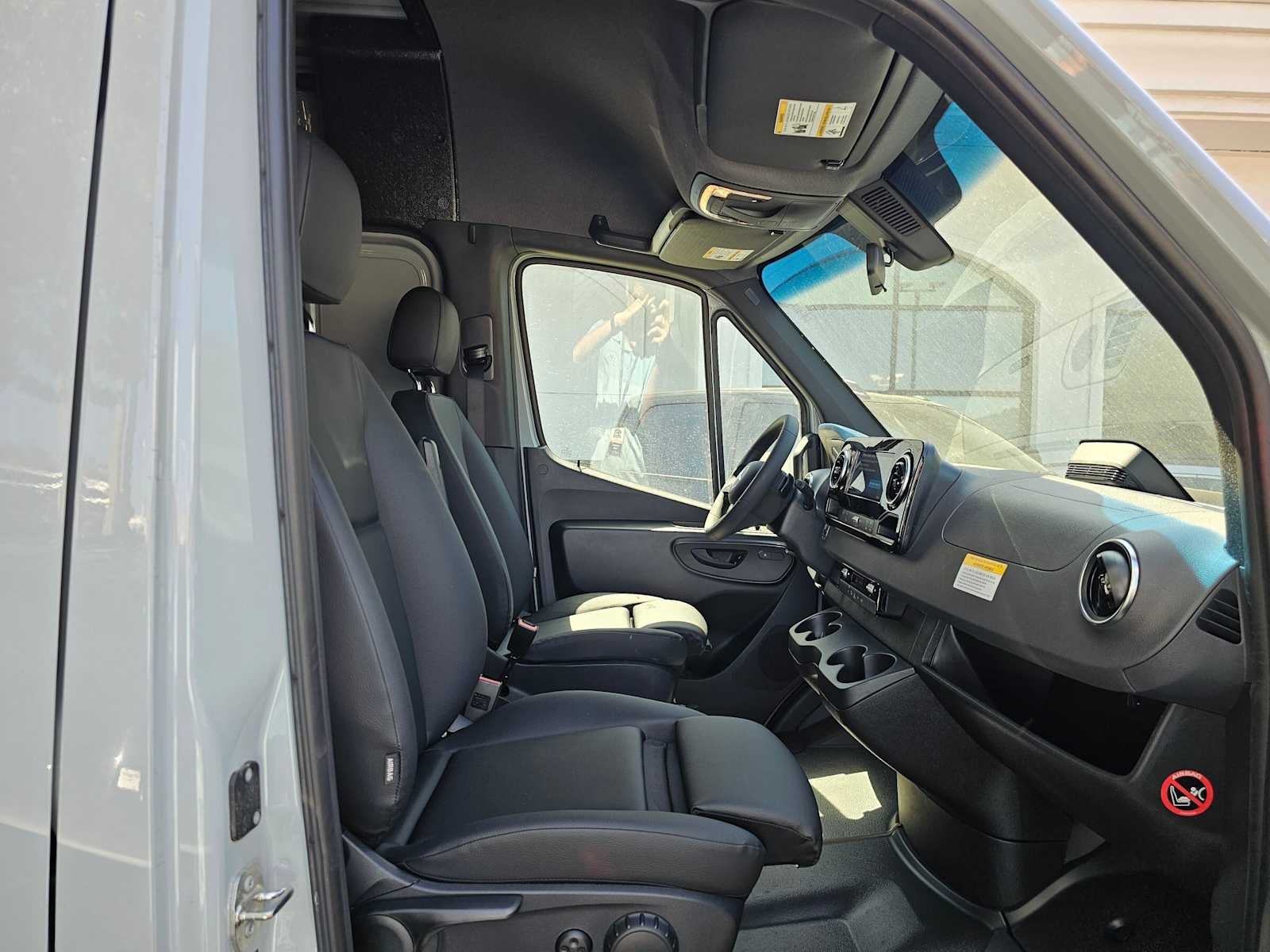 2025 Mercedes-Benz Sprinter Cargo Van 2500 Standard Roof I4 Diesel HO 144 AWD