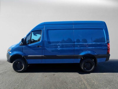 2027 Mercedes-Benz Sprinter Cargo 2500 Standard Roof I4 Diesel HO 144 AWD