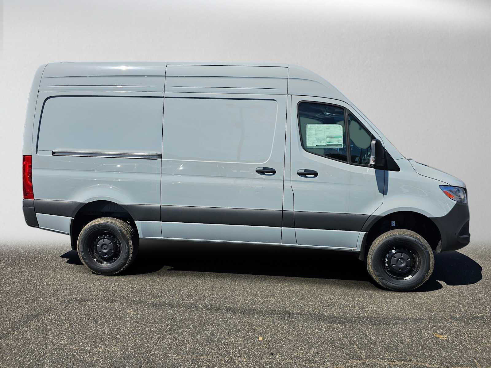 2025 Mercedes-Benz Sprinter Cargo Van 2500 Standard Roof I4 Diesel HO 144 AWD