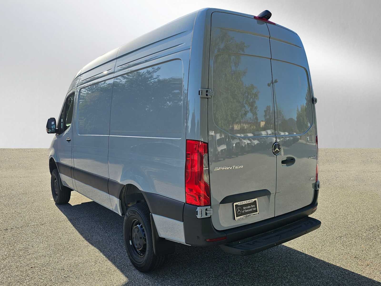 2026 Mercedes-Benz Sprinter 2500 Standard Roof I4 Diesel HO 144 AWD