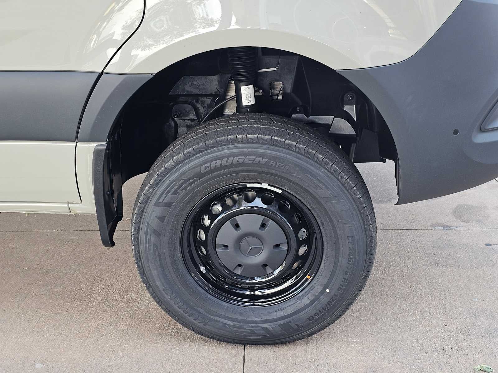 2026 Mercedes-Benz Sprinter 2500 Standard Roof I4 Diesel HO 144 AWD