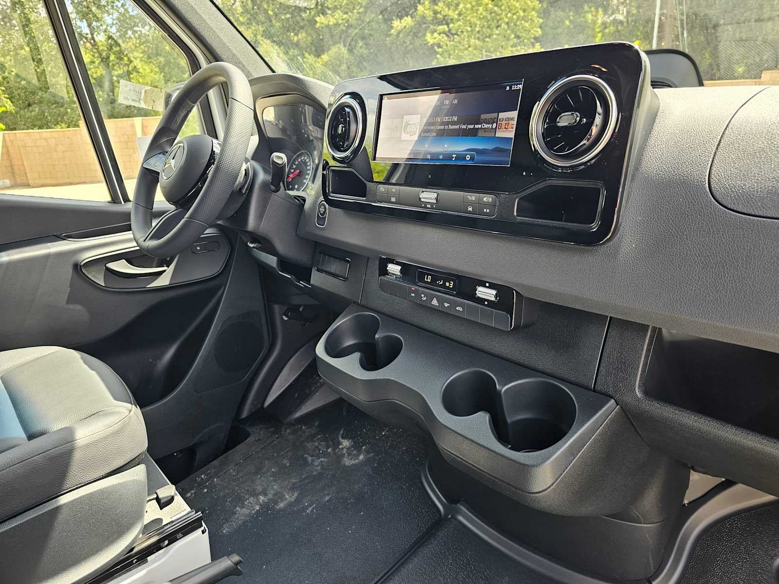 2026 Mercedes-Benz Sprinter 2500 High Roof I4 Diesel HO 170 RWD