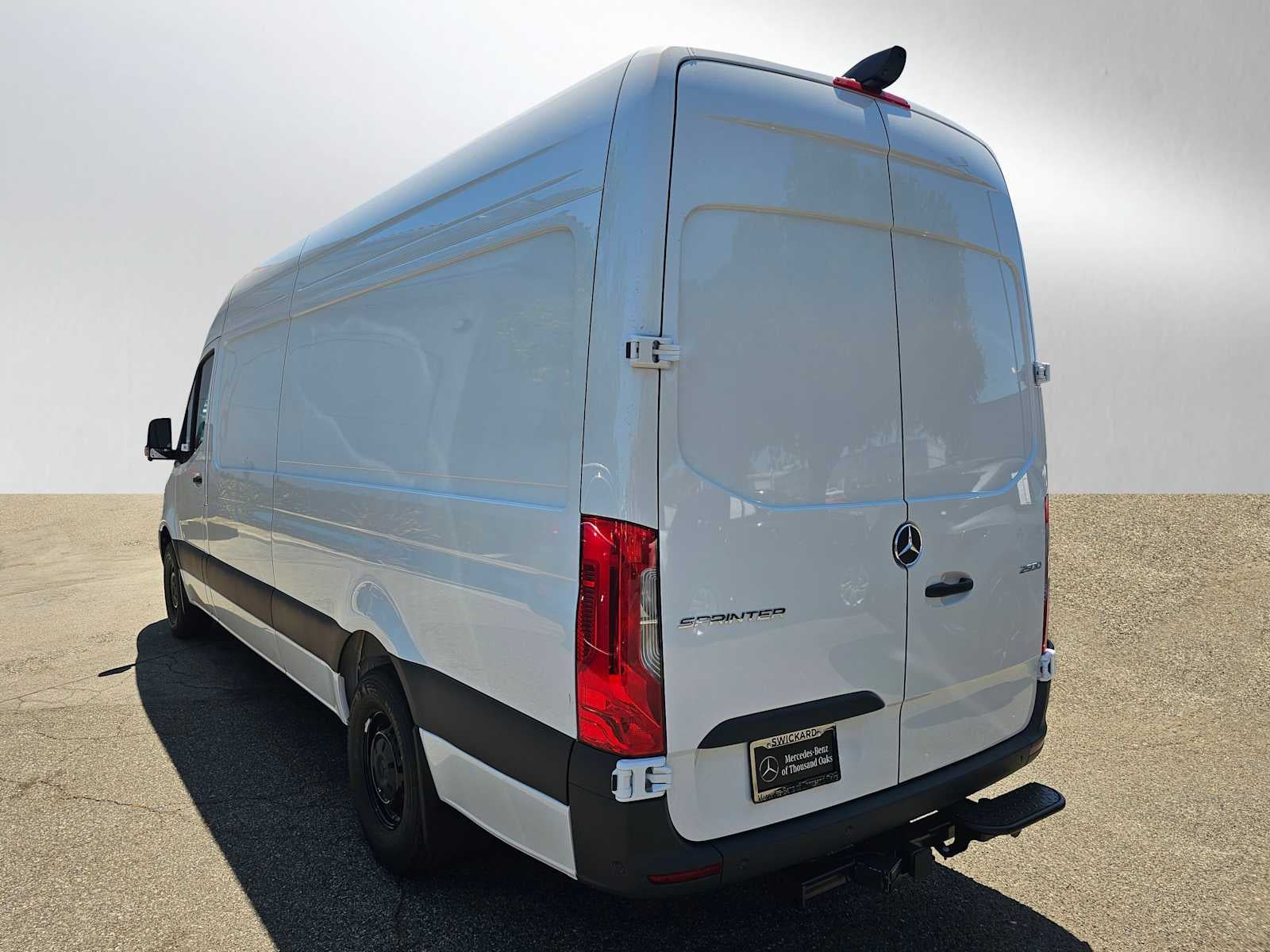 2026 Mercedes-Benz Sprinter 2500 High Roof I4 Diesel HO 170 RWD