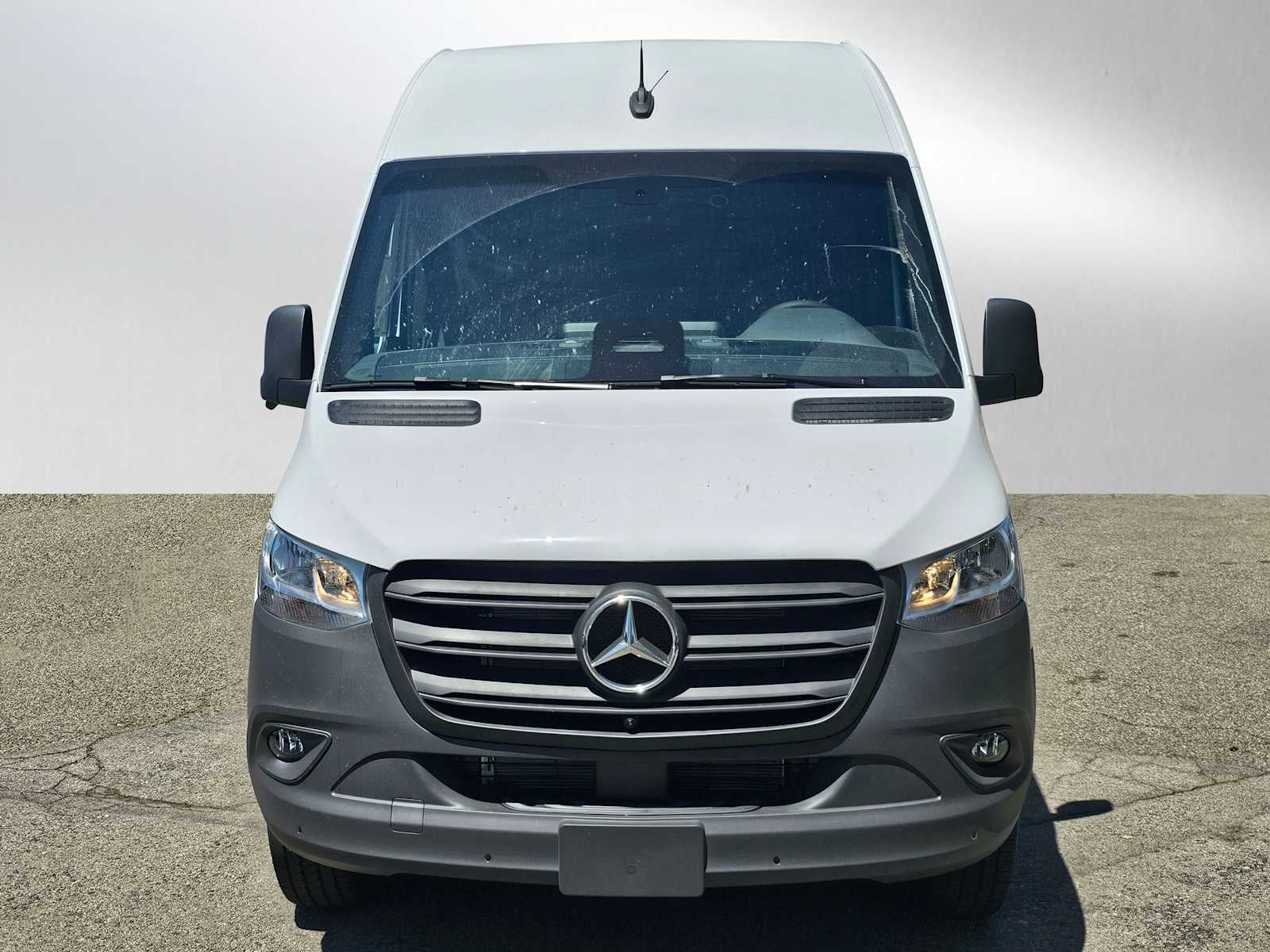 2026 Mercedes-Benz Sprinter 2500 High Roof I4 Diesel HO 170 RWD