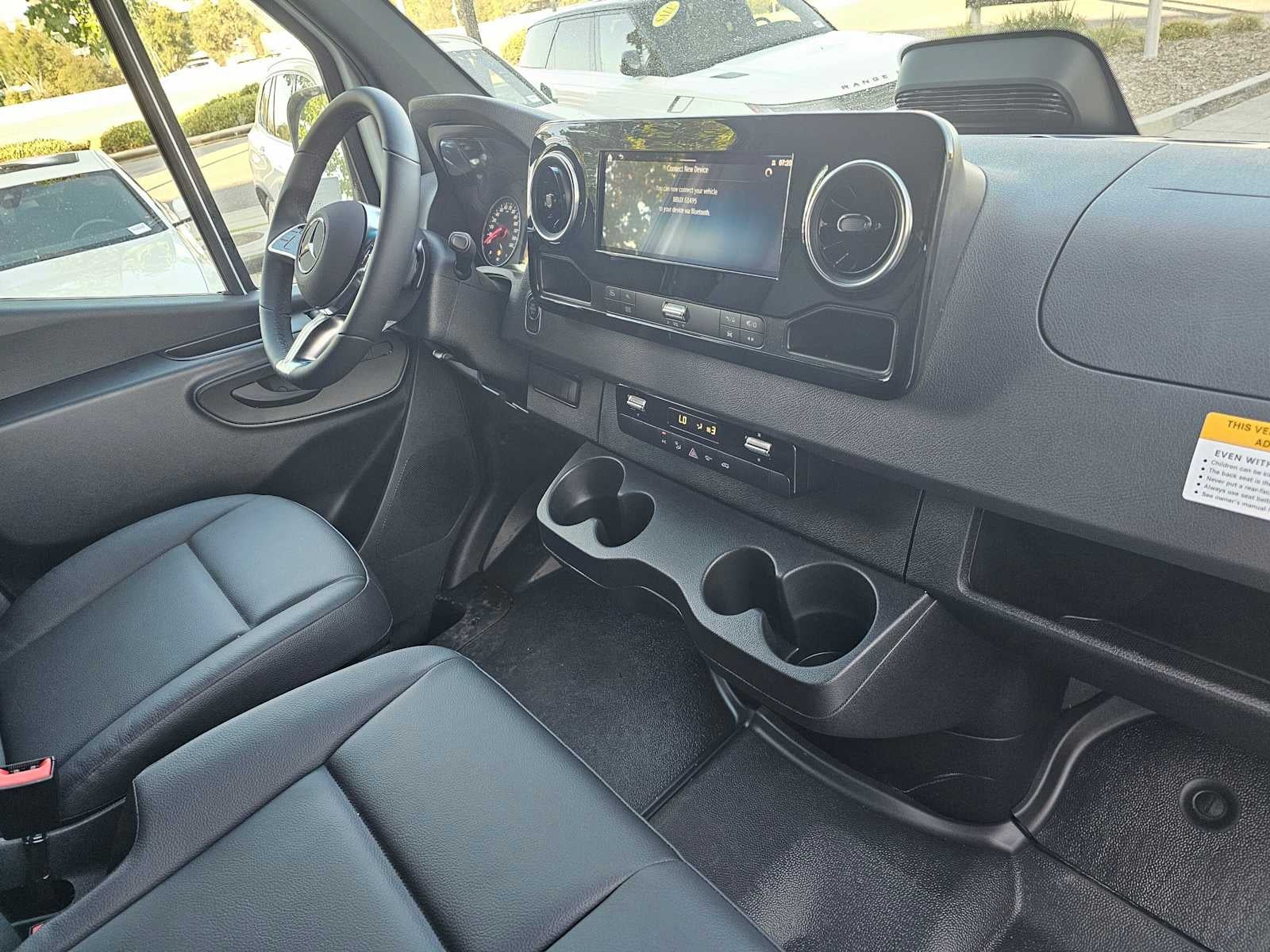 2026 Mercedes-Benz Sprinter 2500 High Roof I4 Diesel HO 170 RWD