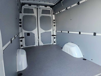 2026 Mercedes-Benz Sprinter 2500 High Roof I4 Diesel HO 170 RWD
