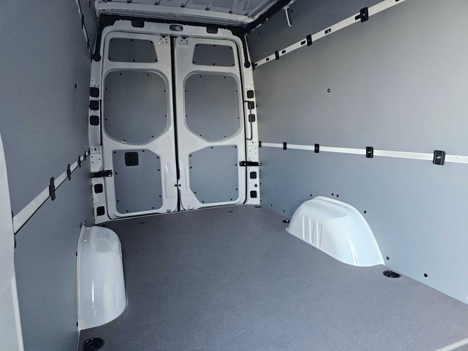 2026 Mercedes-Benz Sprinter 2500 High Roof I4 Diesel HO 170 RWD
