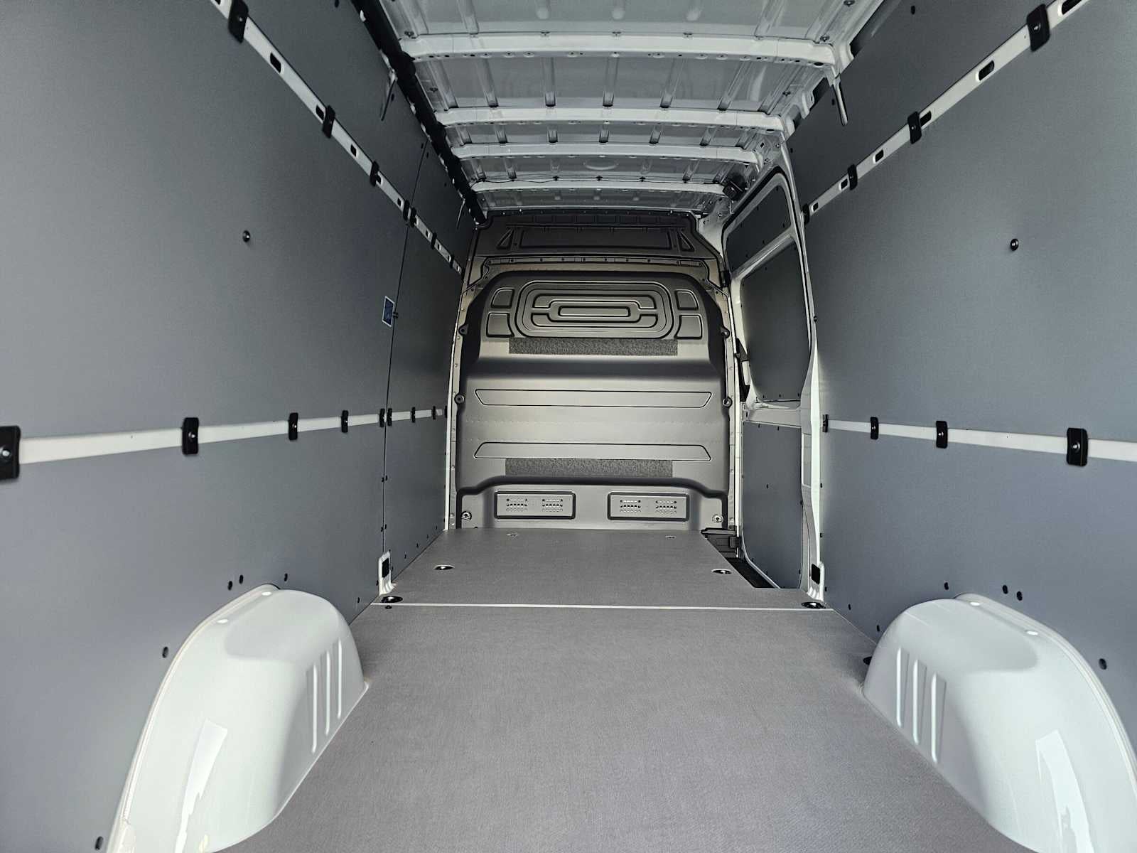 2026 Mercedes-Benz Sprinter 2500 High Roof I4 Diesel HO 170 RWD