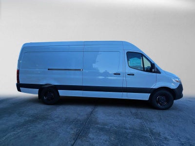 2026 Mercedes-Benz Sprinter 2500 High Roof I4 Diesel HO 170 RWD