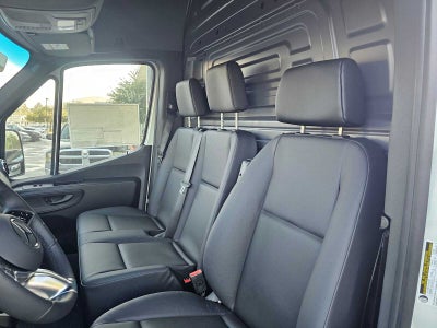 2026 Mercedes-Benz Sprinter 2500 High Roof I4 Diesel HO 170 RWD