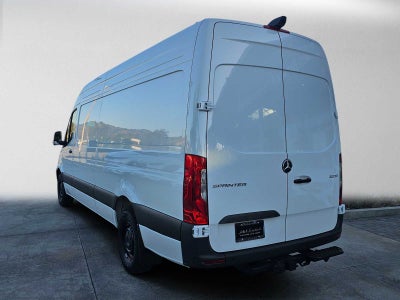 2026 Mercedes-Benz Sprinter 2500 High Roof I4 Diesel HO 170 RWD