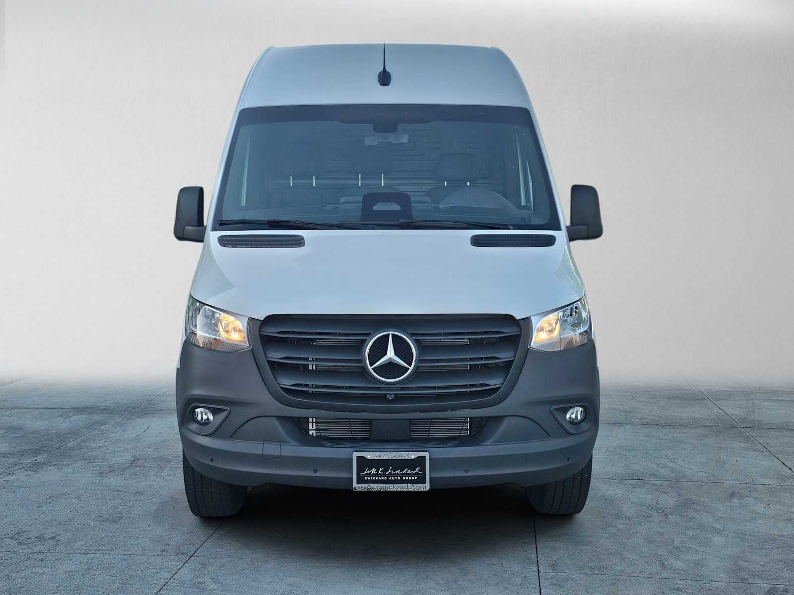 2026 Mercedes-Benz Sprinter 2500 High Roof I4 Diesel HO 170 RWD