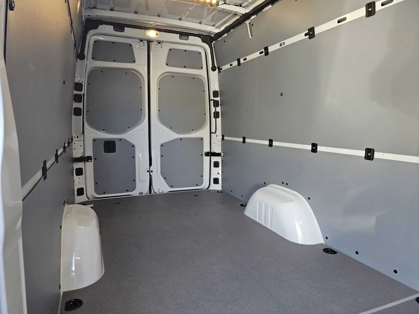 2026 Mercedes-Benz Sprinter Cargo 2500 High Roof I4 Diesel HO 170 RWD