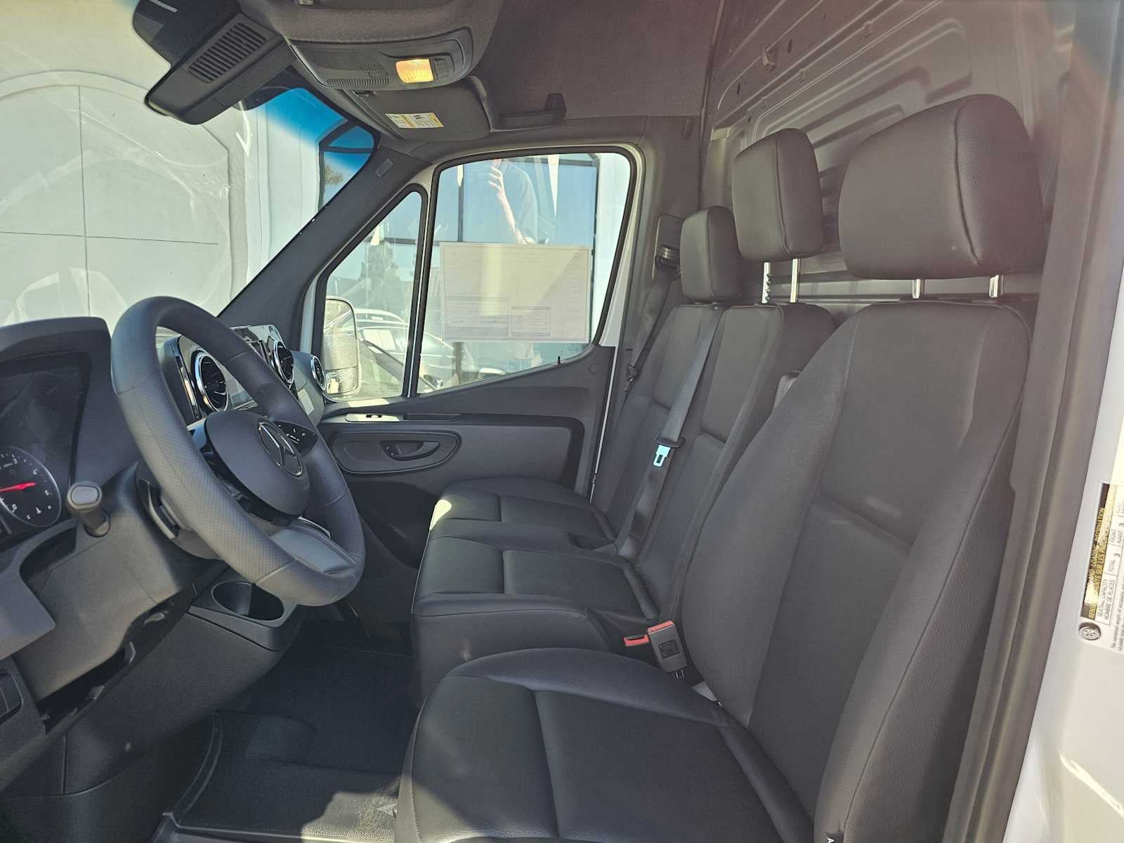 2026 Mercedes-Benz Sprinter Cargo 2500 High Roof I4 Diesel HO 170 RWD